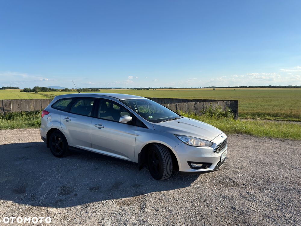 Ford Focus 1.5 TDCi SYNC Edition - 4