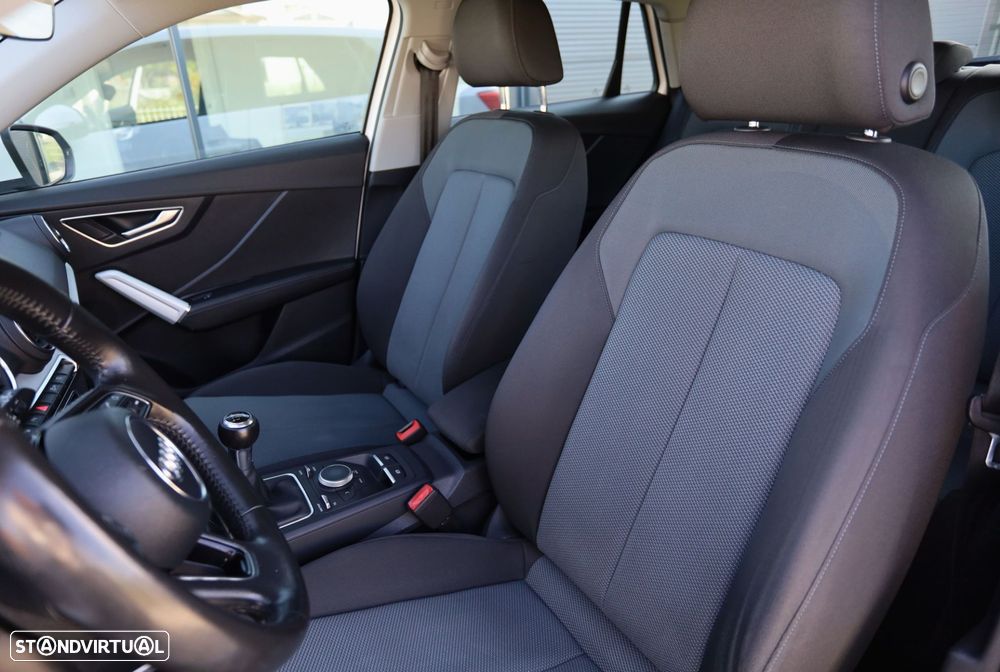 Audi Q2 1.6 TDI Design - 9