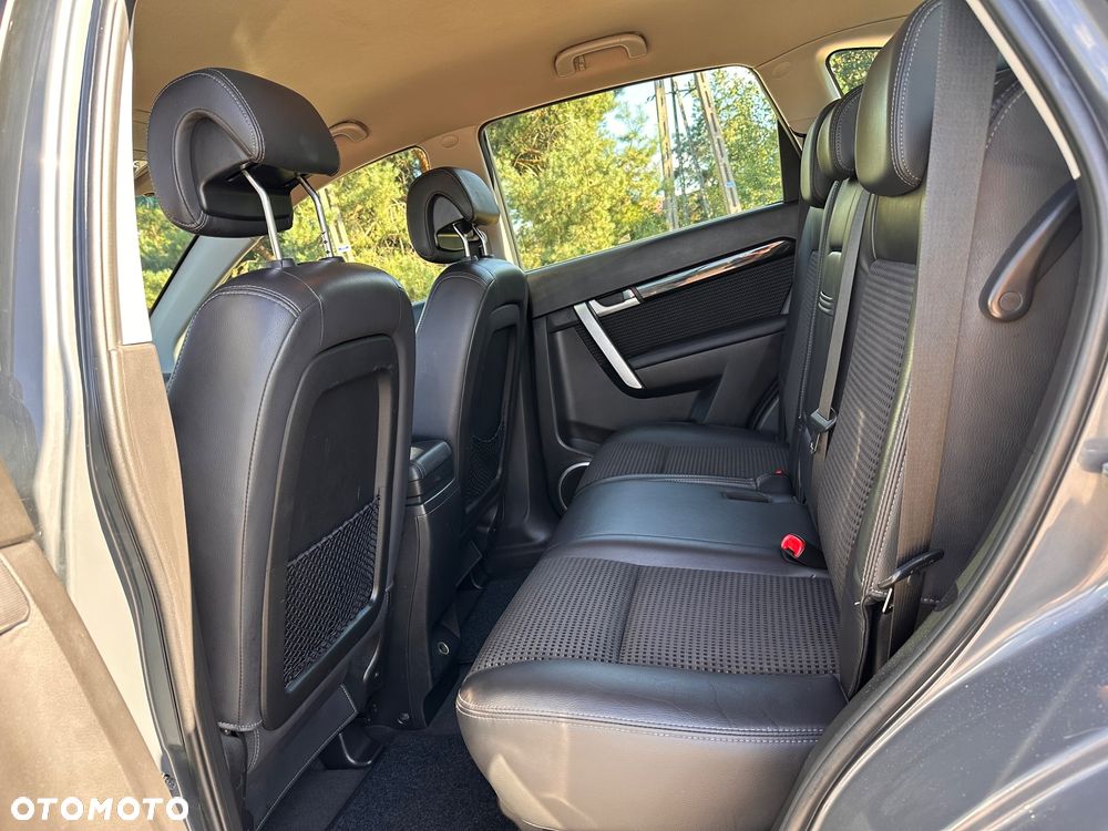 Chevrolet Captiva - 38