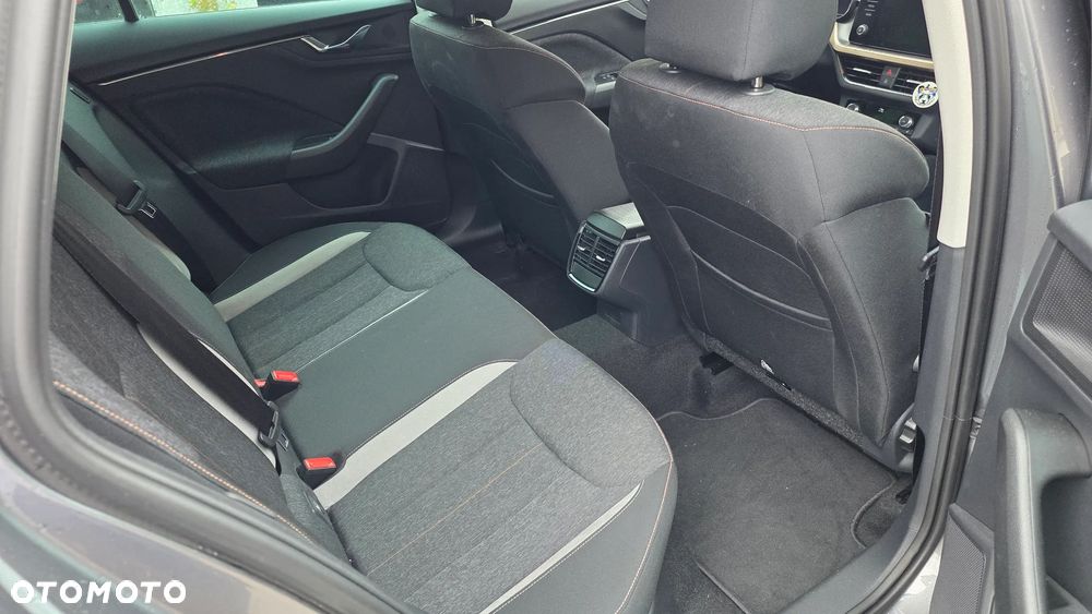 Skoda Kamiq 1.0 TSI Style DSG - 12