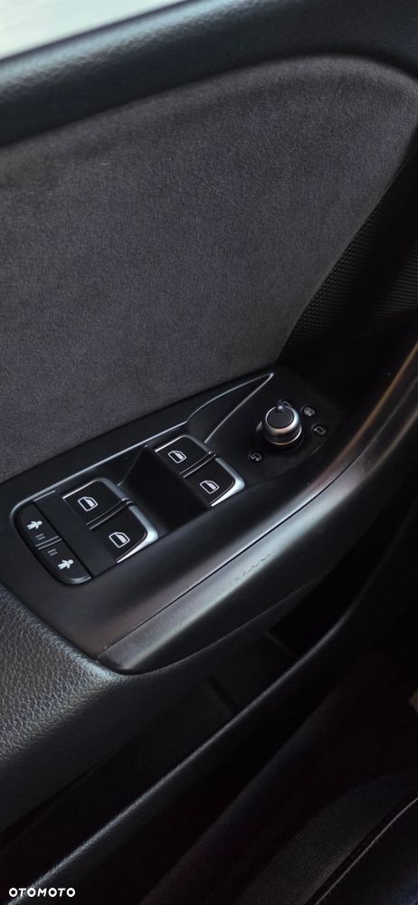 Audi Q3 2.0 TDI Quattro Sport S tronic - 23