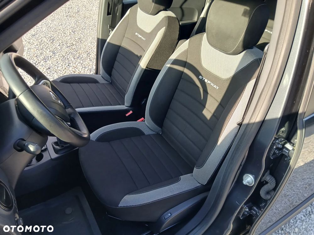 Dacia Lodgy 1.5 Blue dCi Laureate S&S - 21