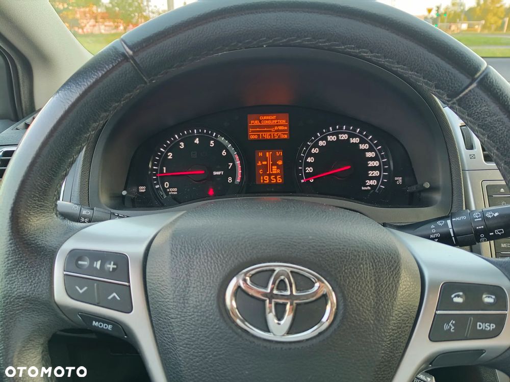 Toyota Avensis 1.8 Premium - 7