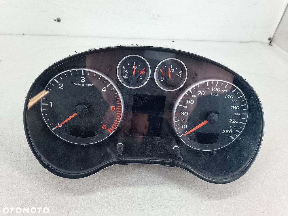 LICZNIK AUDI A3 ( 8P1 ) 2C53085879 1.9 TDI - 1