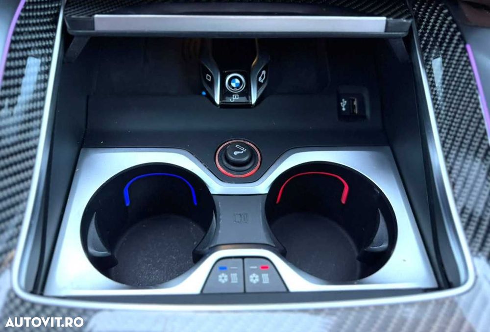 BMW X6 xDrive40d - 27