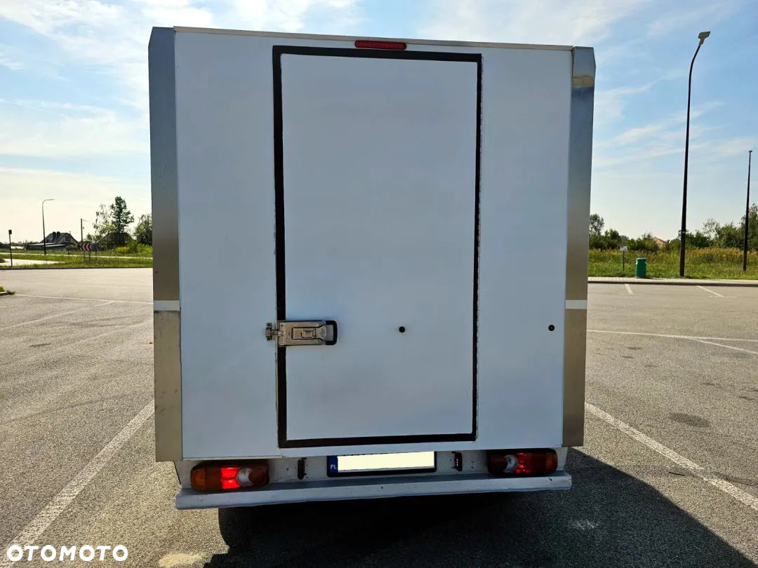 Renault Trafic - 8