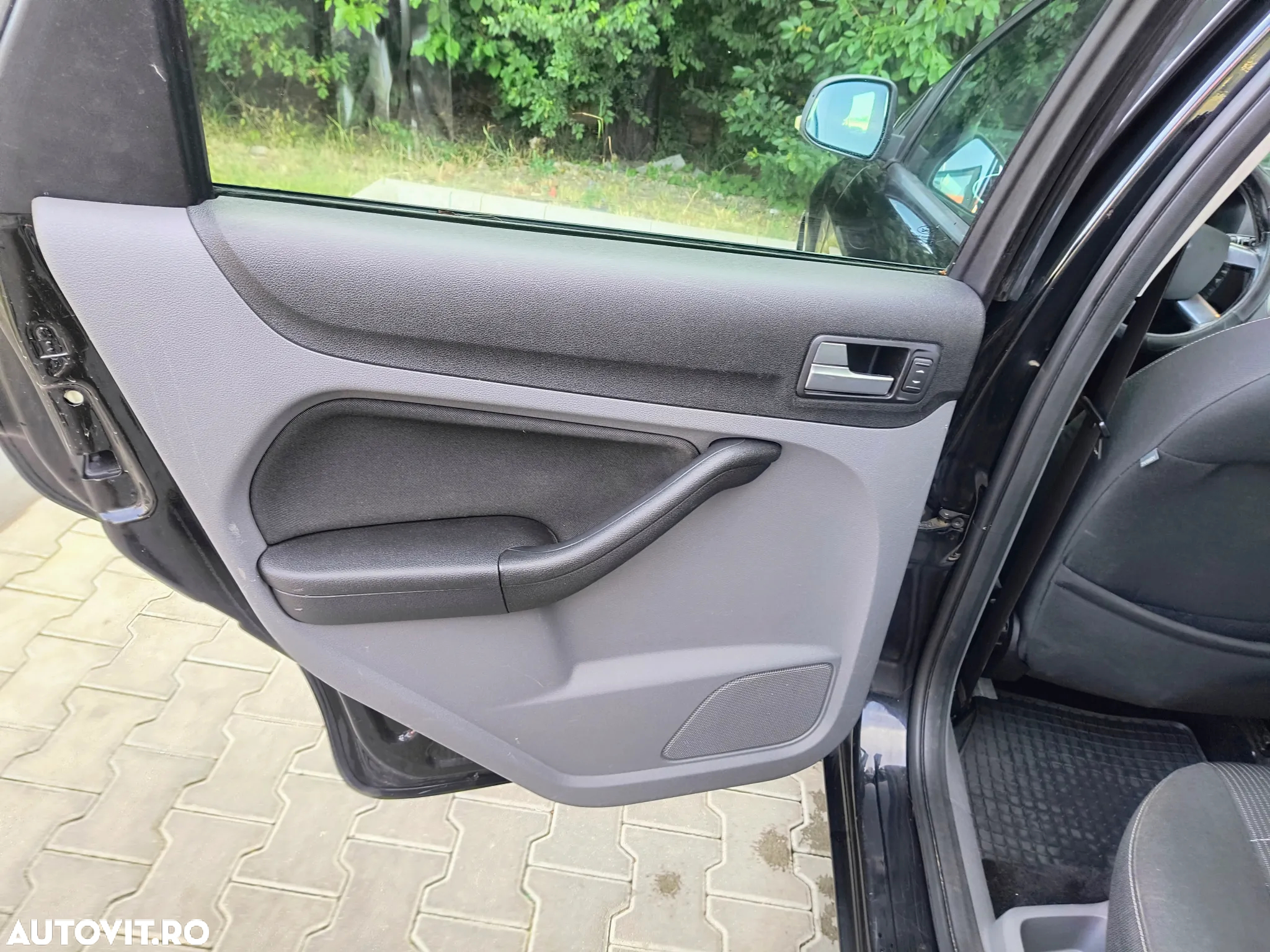 Ford Focus Turnier 1.6 TDCi ECOnetic 99g Start-Stopp-Sy Titanium - 5