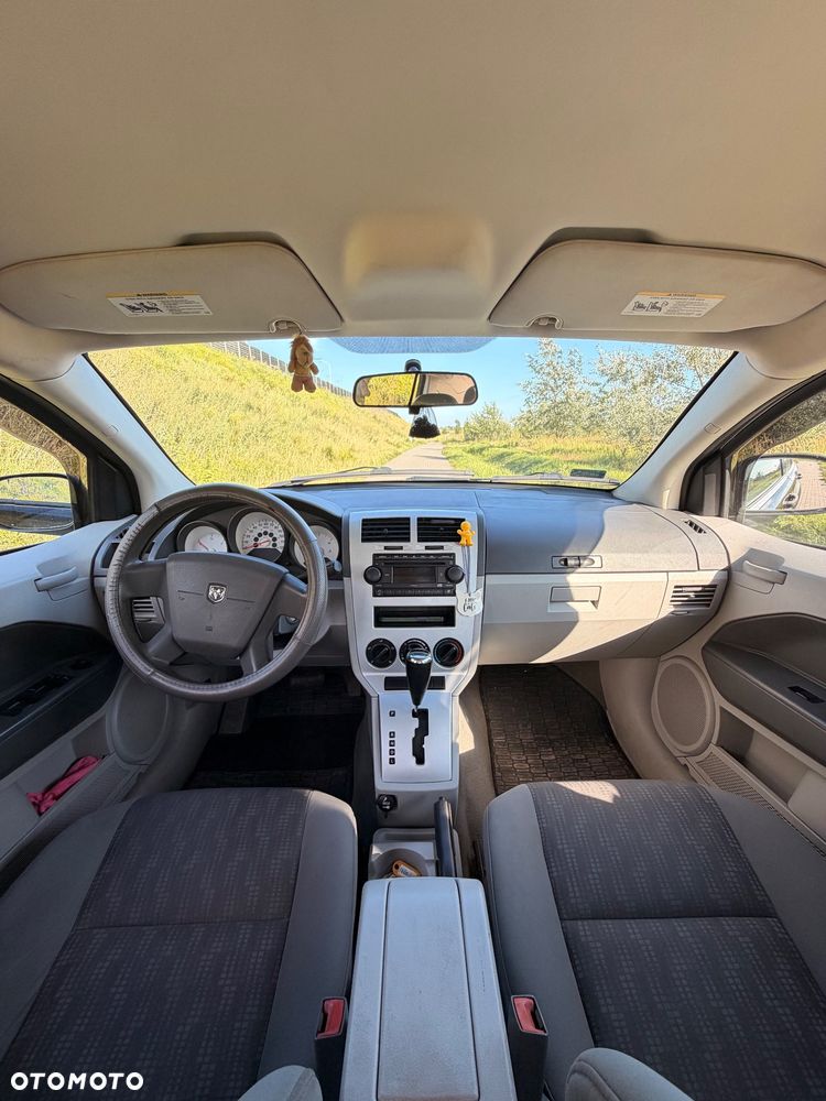 Dodge Caliber - 7