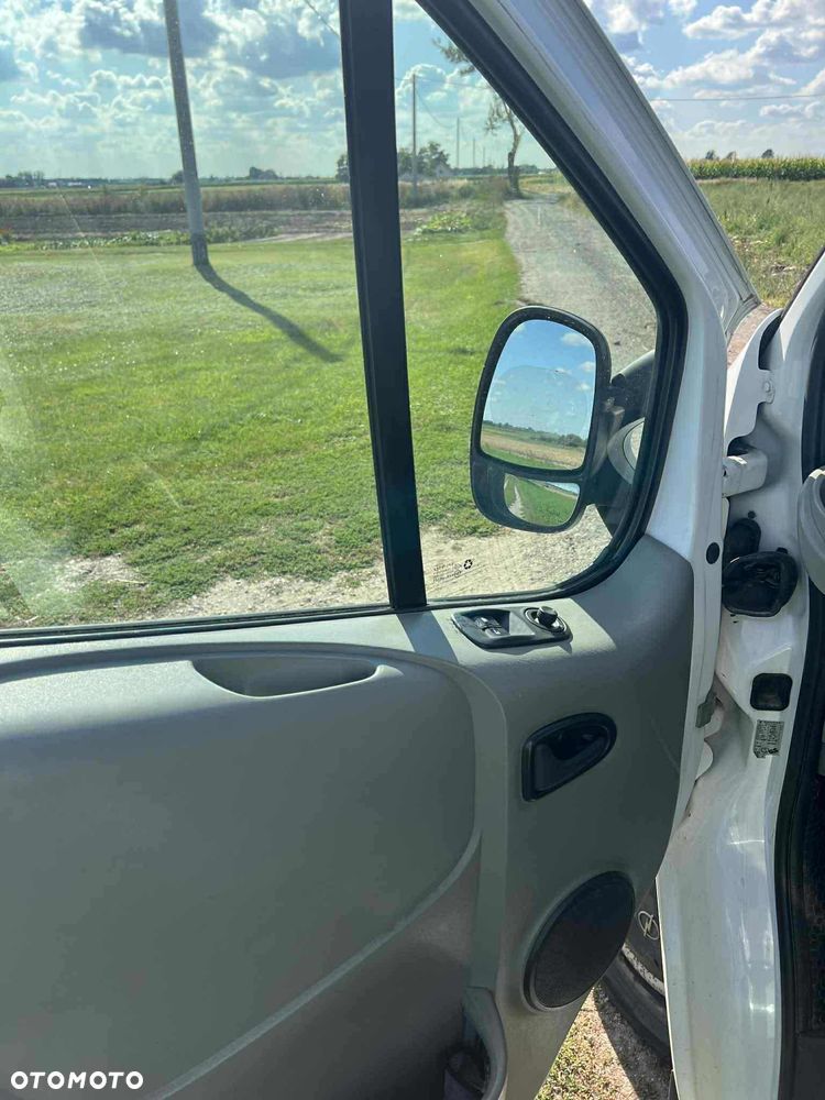 Renault Trafic 2.0 dCi 115 FAP Combi L2H1 - 10