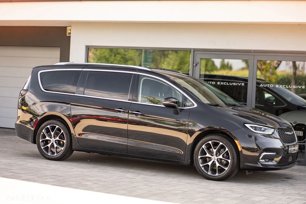 Chrysler Pacifica - 14