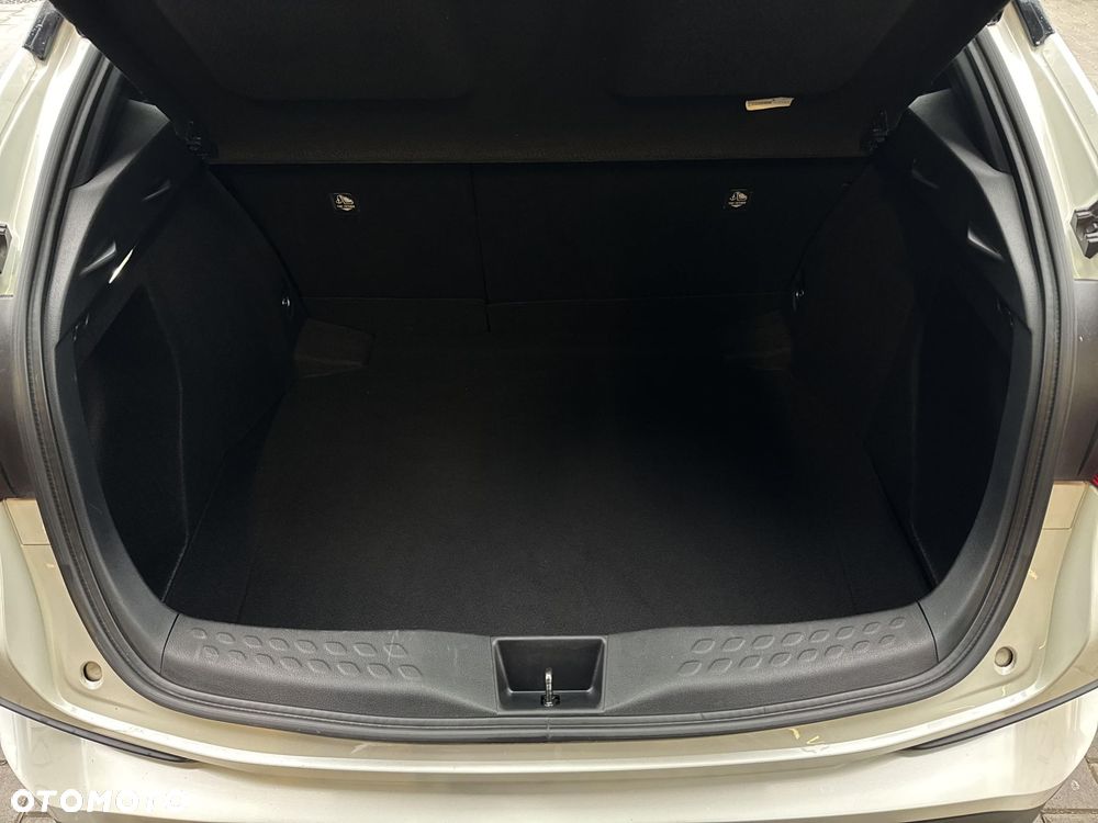 Toyota C-HR 1.2 T GPF Premium - 13