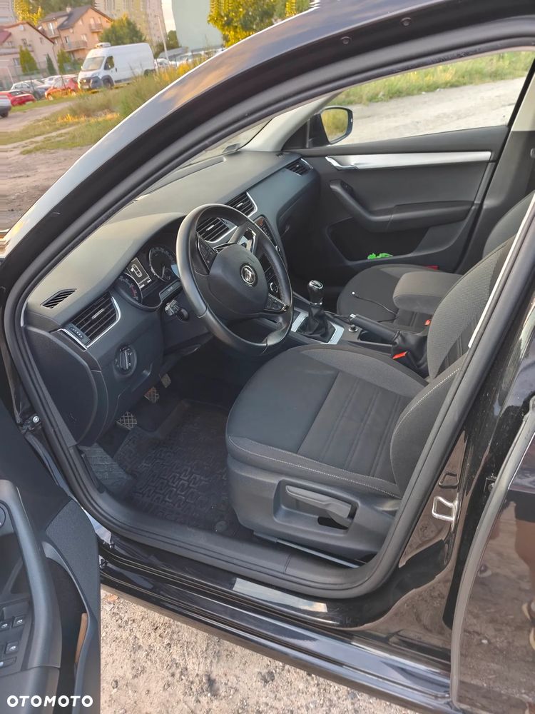 Skoda Octavia 1.6 TDI SCR Ambition - 17