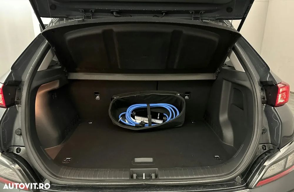 Hyundai KONA EV Select - 12