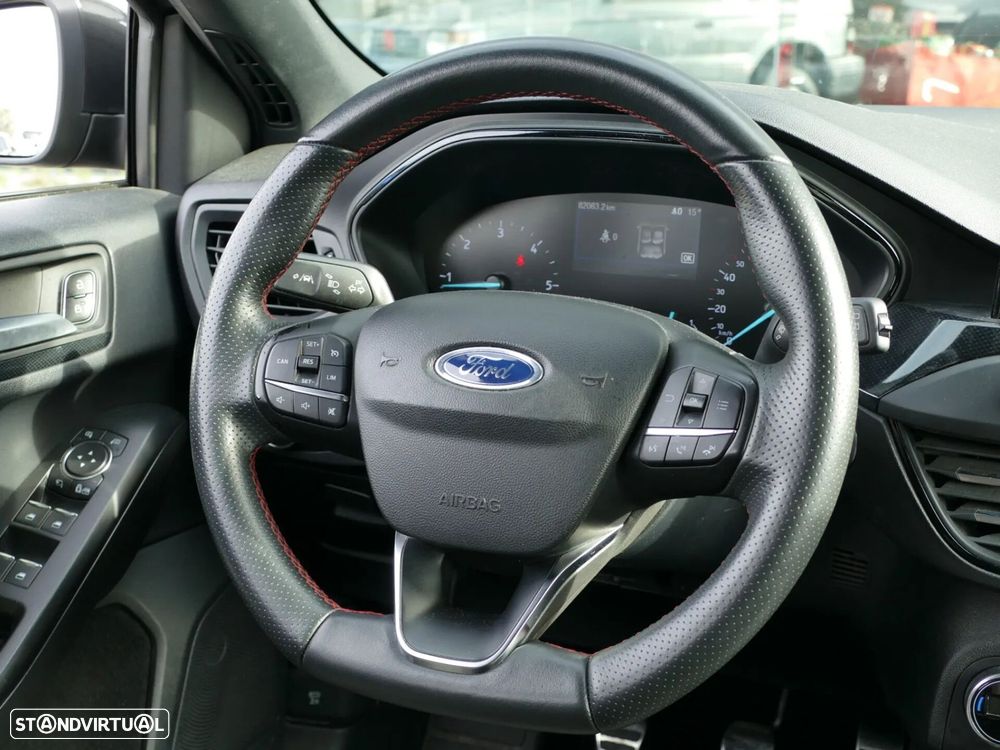 Ford Focus SW 1.5 TDCi EcoBlue ST-Line - 31