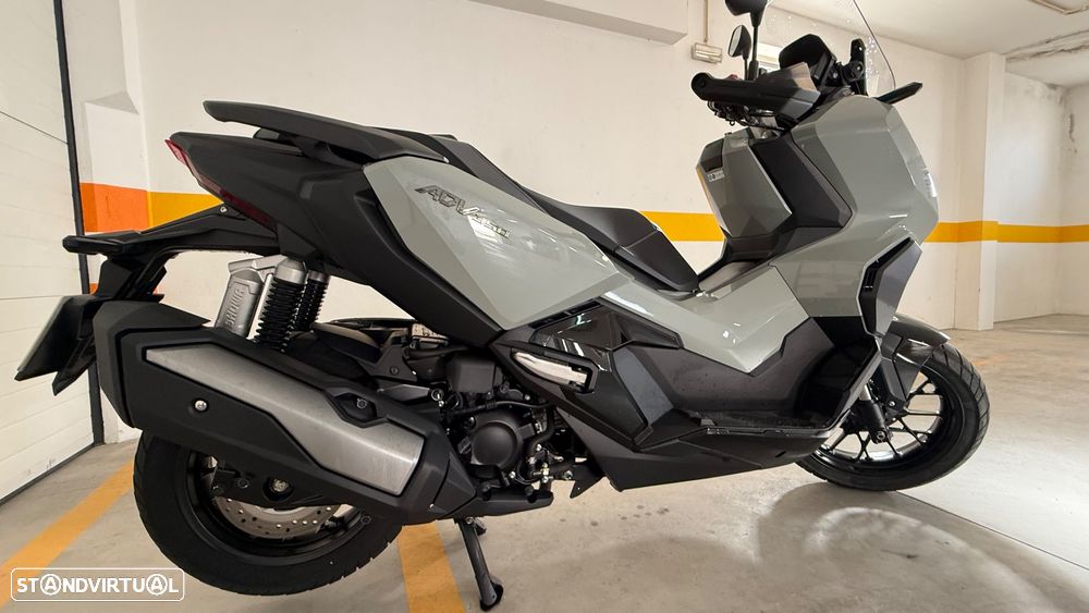 Honda ADV - 1