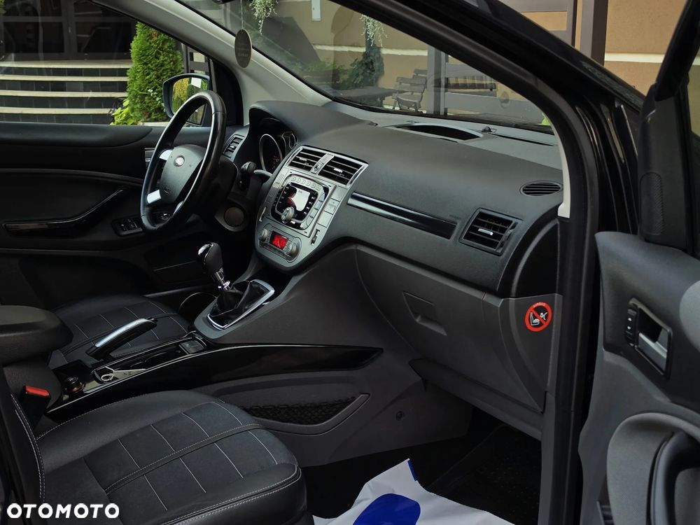Ford Kuga 2.0 TDCi 4x4 Titanium - 6