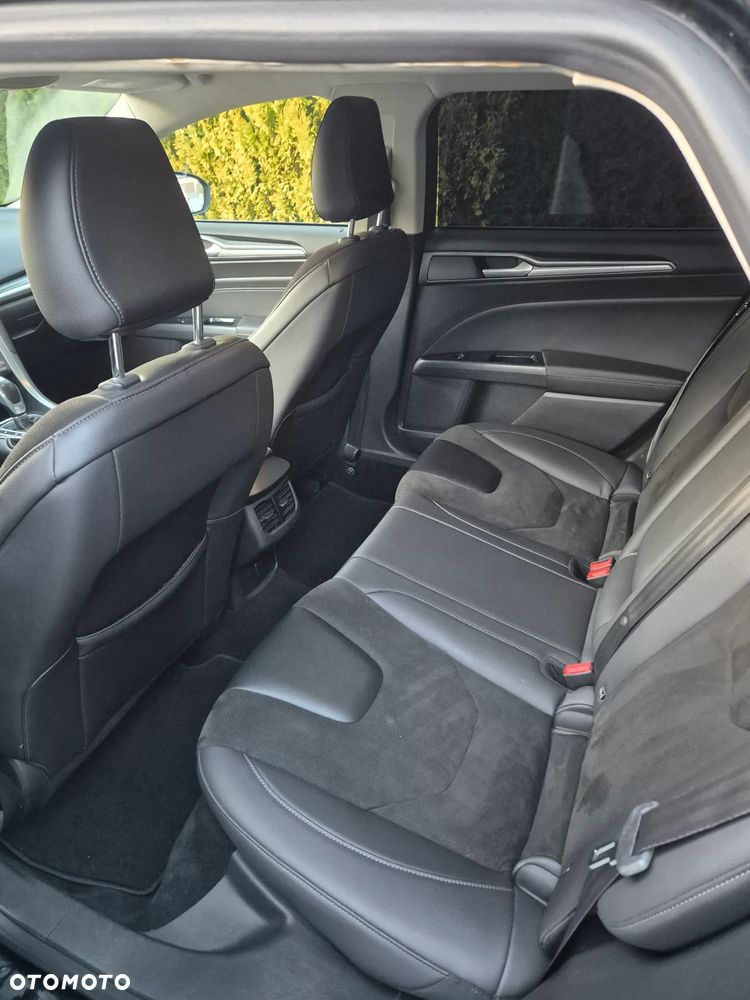 Ford Mondeo 2.0 TDCi Titanium 4WD PowerShift - 14