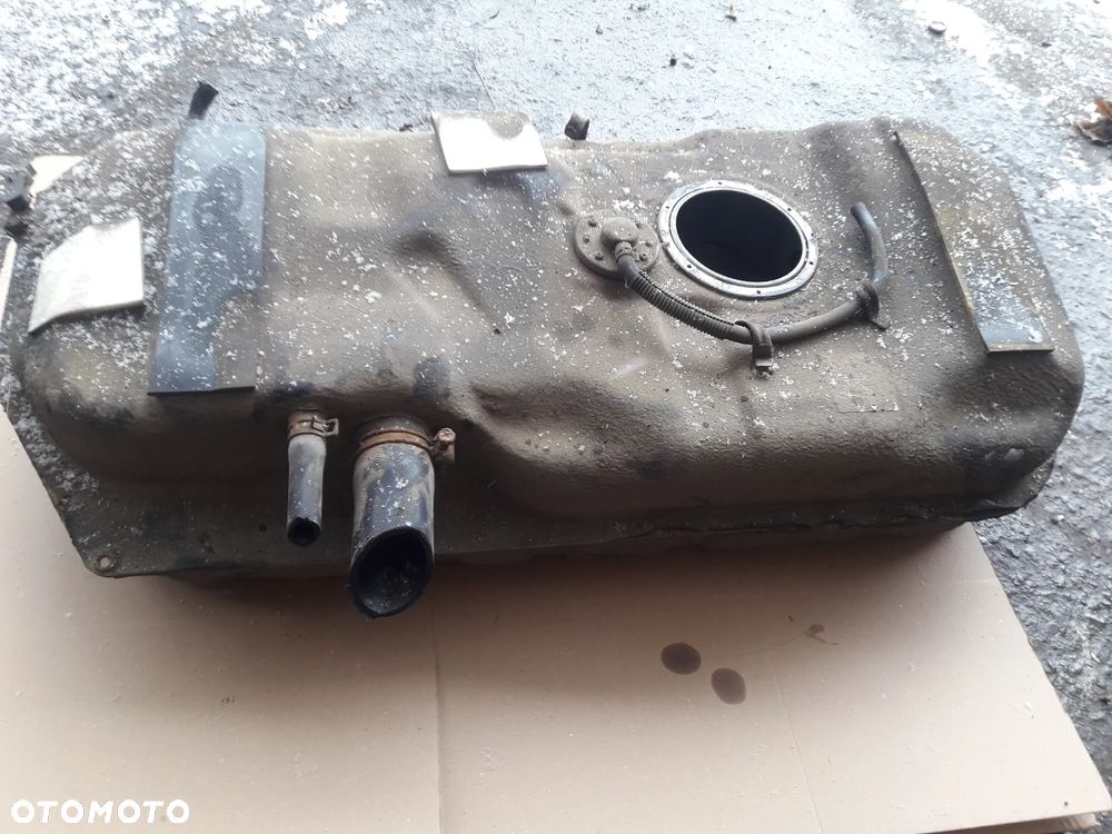 Mazda Demio Zbiornik paliwa bak