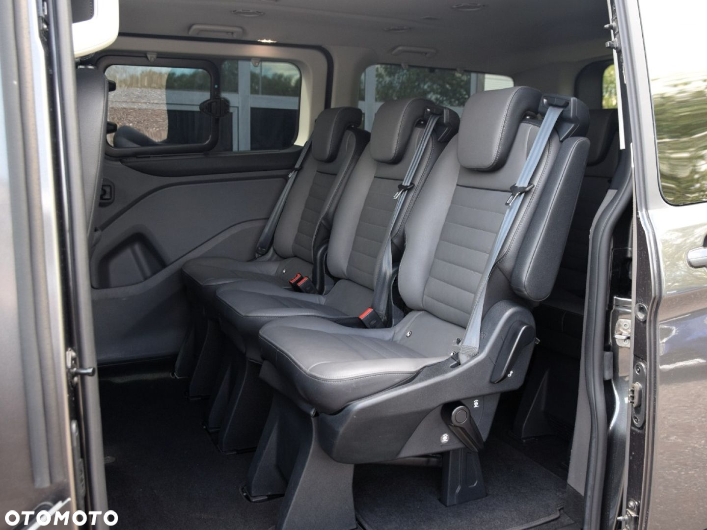 Ford Tourneo Custom - 7