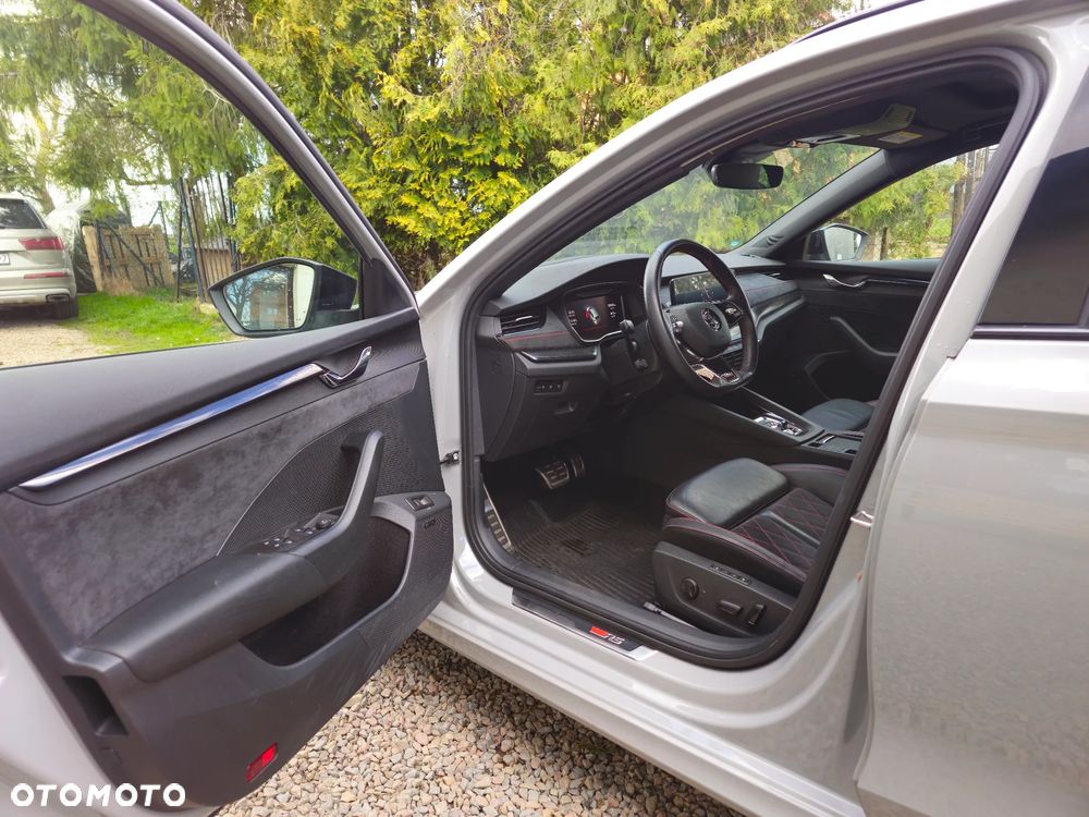 Skoda Octavia 2.0 TDI DSG 4x4 RS - 12