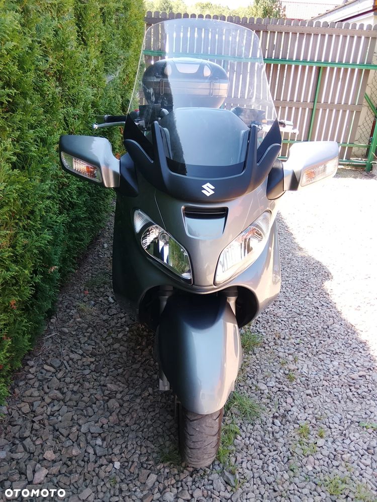 Suzuki Burgman - 7