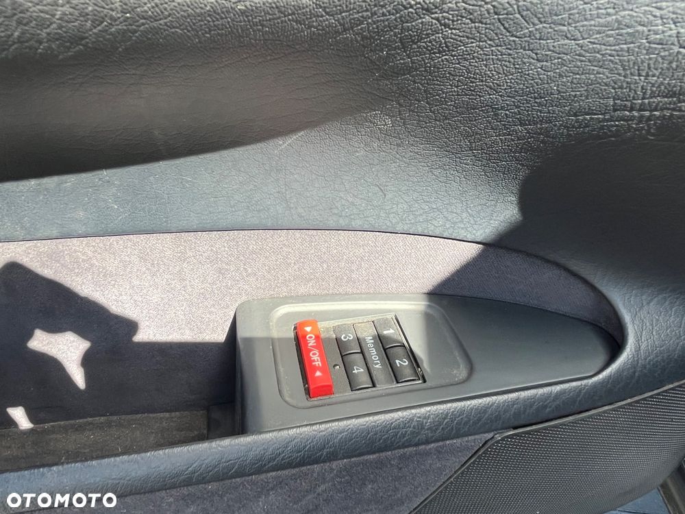 Audi A8 4.2 Quattro Tiptronic - 36