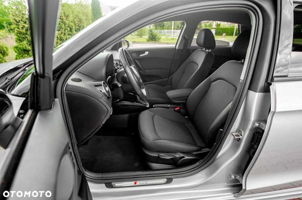 Audi A1 Sportback 1.4 TFSI cylinder on demand S tronic S line edition m S line Sportpaket - 22