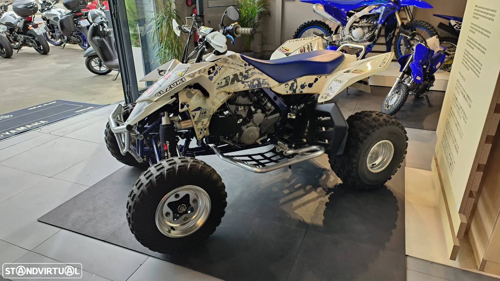 Suzuki LT-R 450 - 11