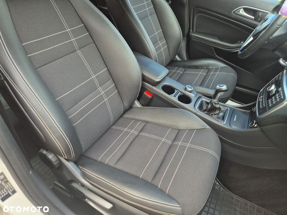 Mercedes-Benz Klasa A 180 CDI BlueEFFICIENCY Edition Style - 38
