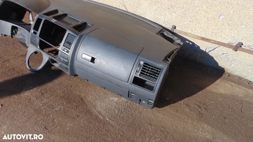 Plansa bord Volkswagen Transporter T5 2.0 an 2009-2015 - 3