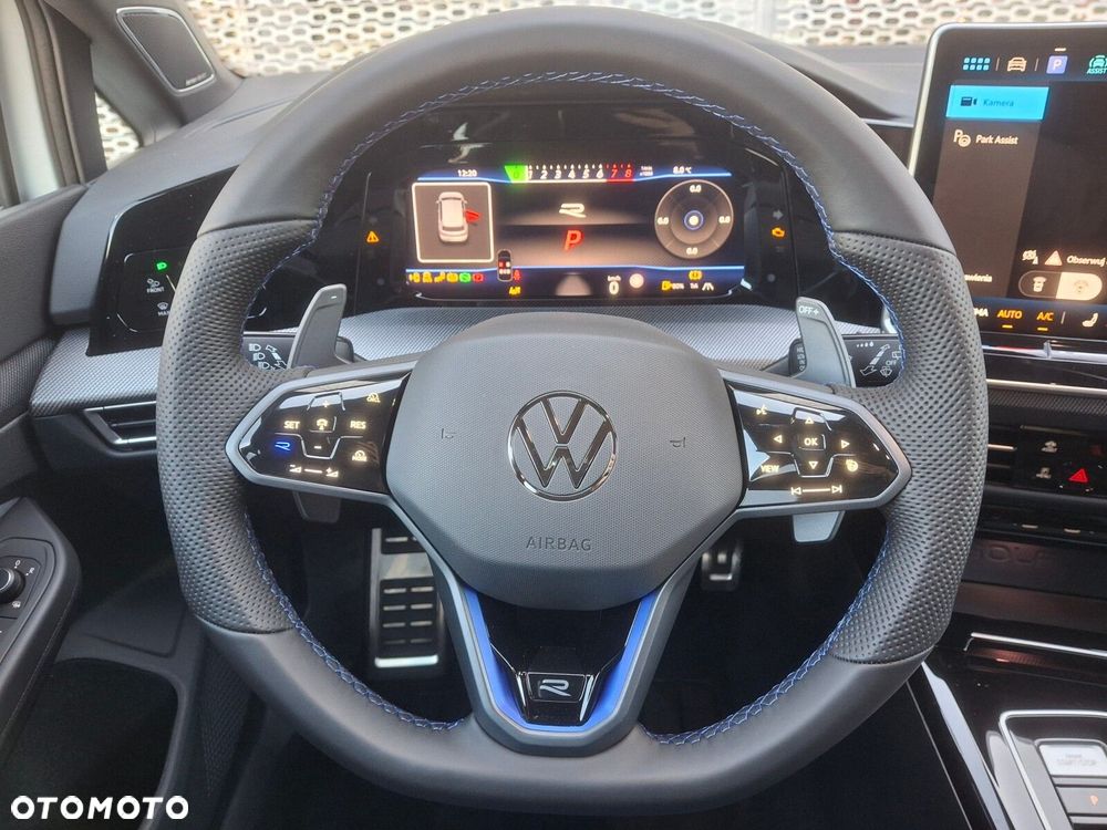 Volkswagen Golf - 21