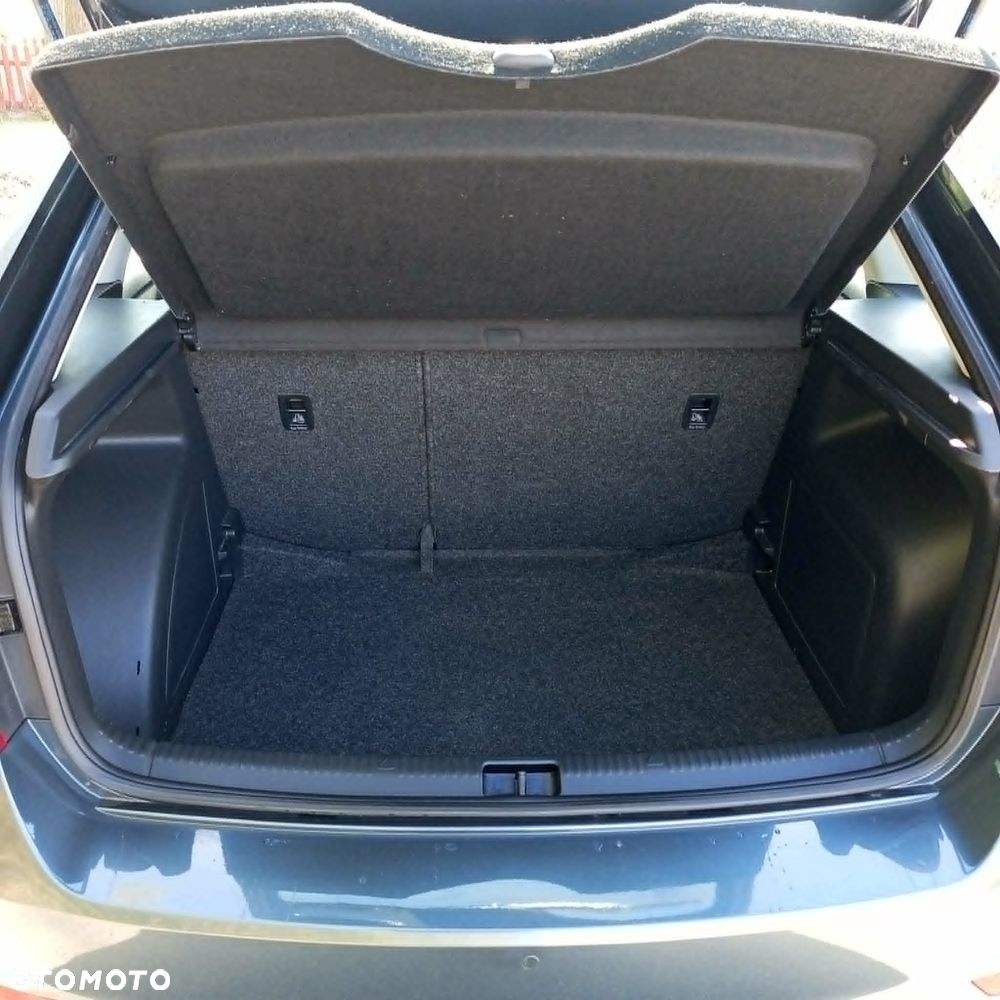 Skoda RAPID 1.6 TDI DPF Ambition - 6