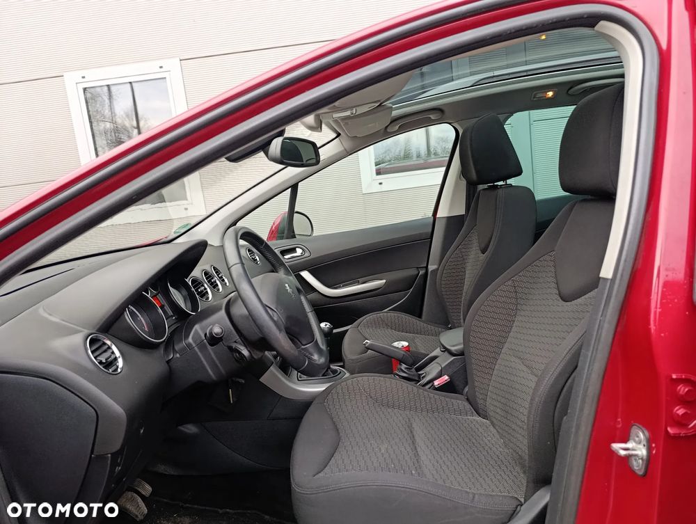 Peugeot 308 120 VTi Family - 17