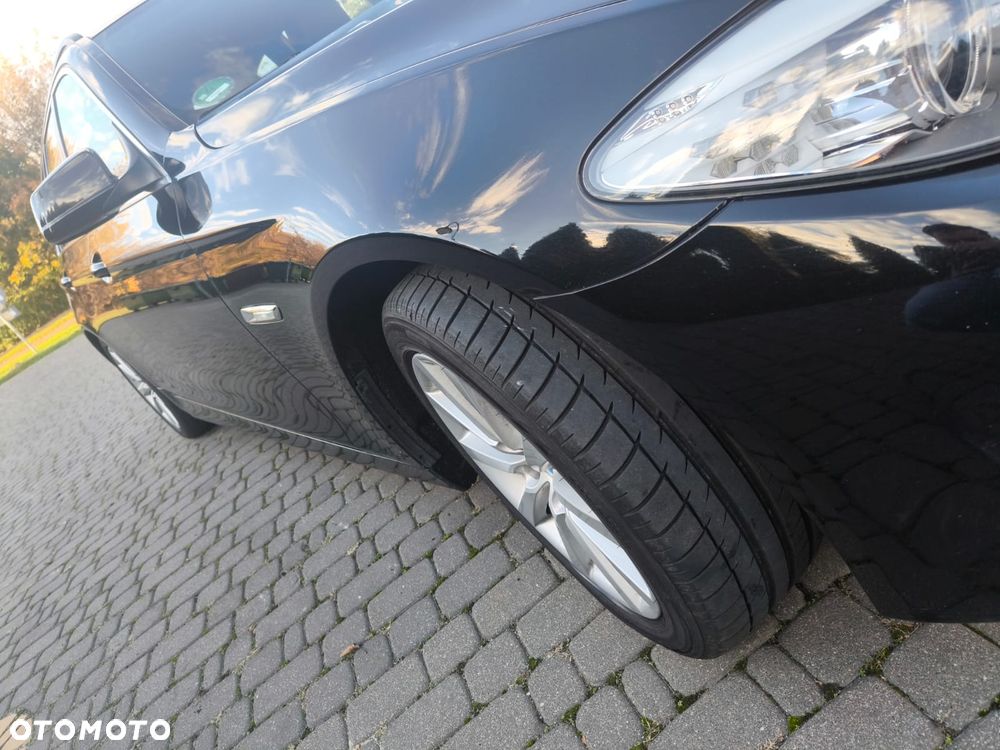 BMW Seria 5 520d - 13