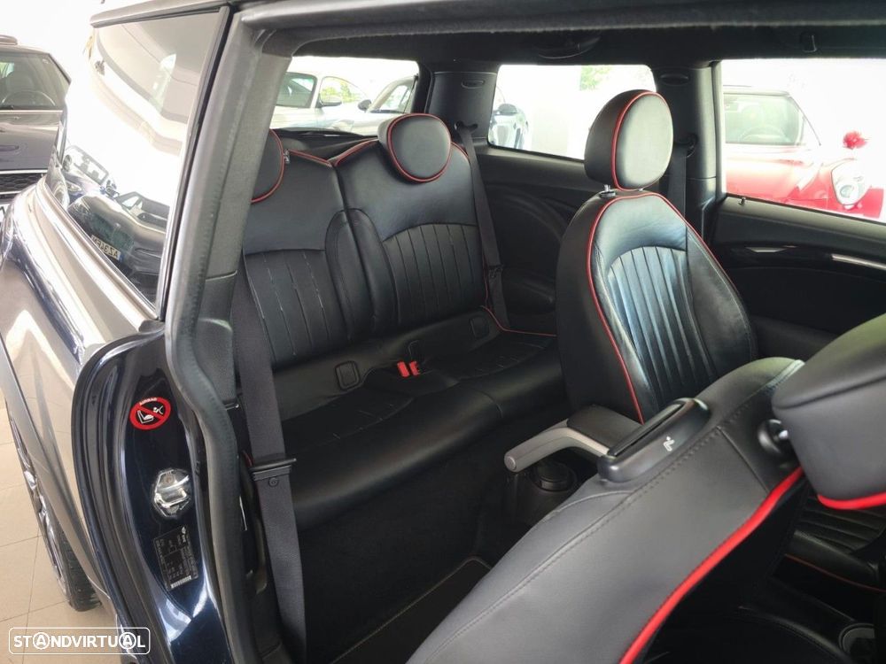 MINI 3 Portas John Cooper Works - 27