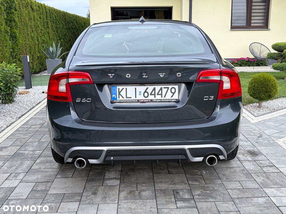 Volvo S60 D3 R-Design - 7