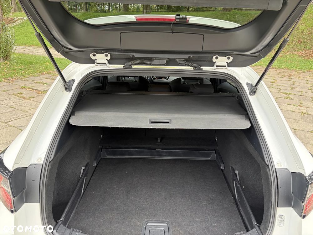 Toyota Corolla 1.8 Hybrid Comfort - 18