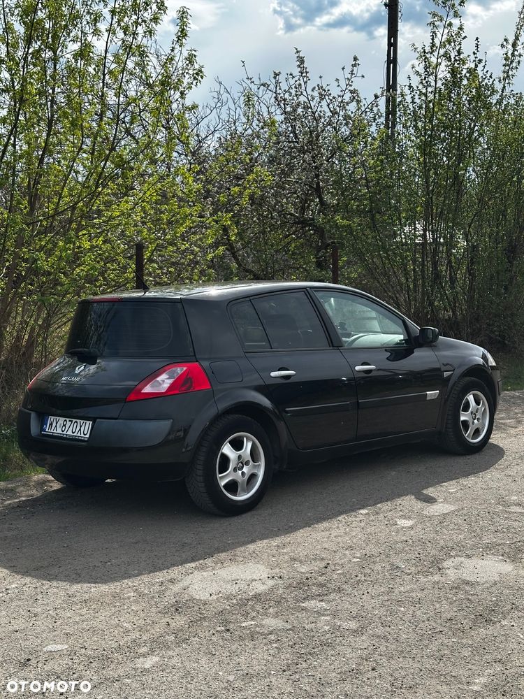 Renault Megane 1.6 Privilege - 8
