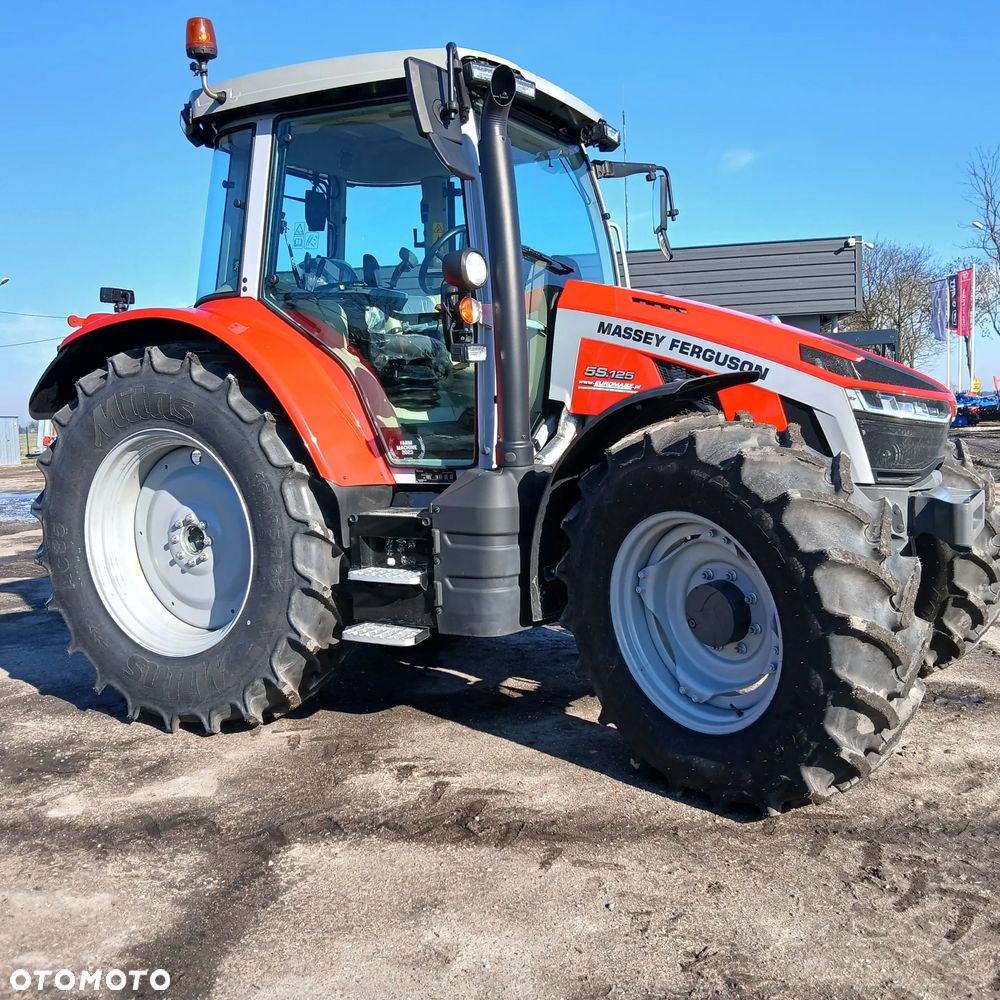 Massey Ferguson 5S.125 Dyna-6 EFFICIENT - 2