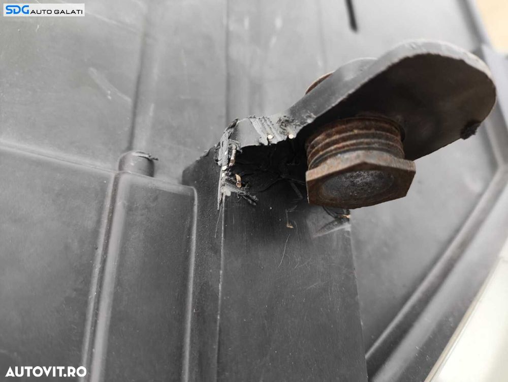 Far Dreapta FARA Xenon Volkswagen Passat CC 2008 - 2012 Cod 3C8941006D 0301239602 (Ureche Inferioara Reparata) [L1790] - 8