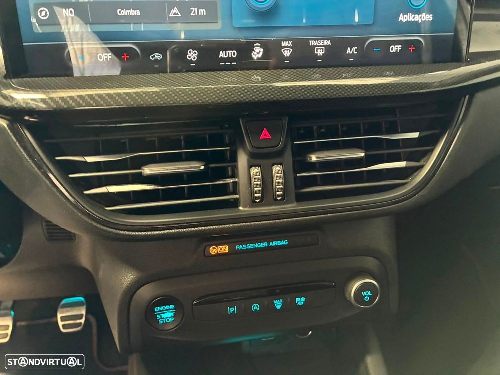 Ford Focus 1.0 EcoBoost MHEV ST-Line X - 29