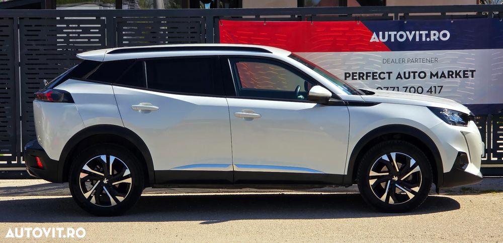 Peugeot 2008 PureTech 130 EAT8 GT - 6