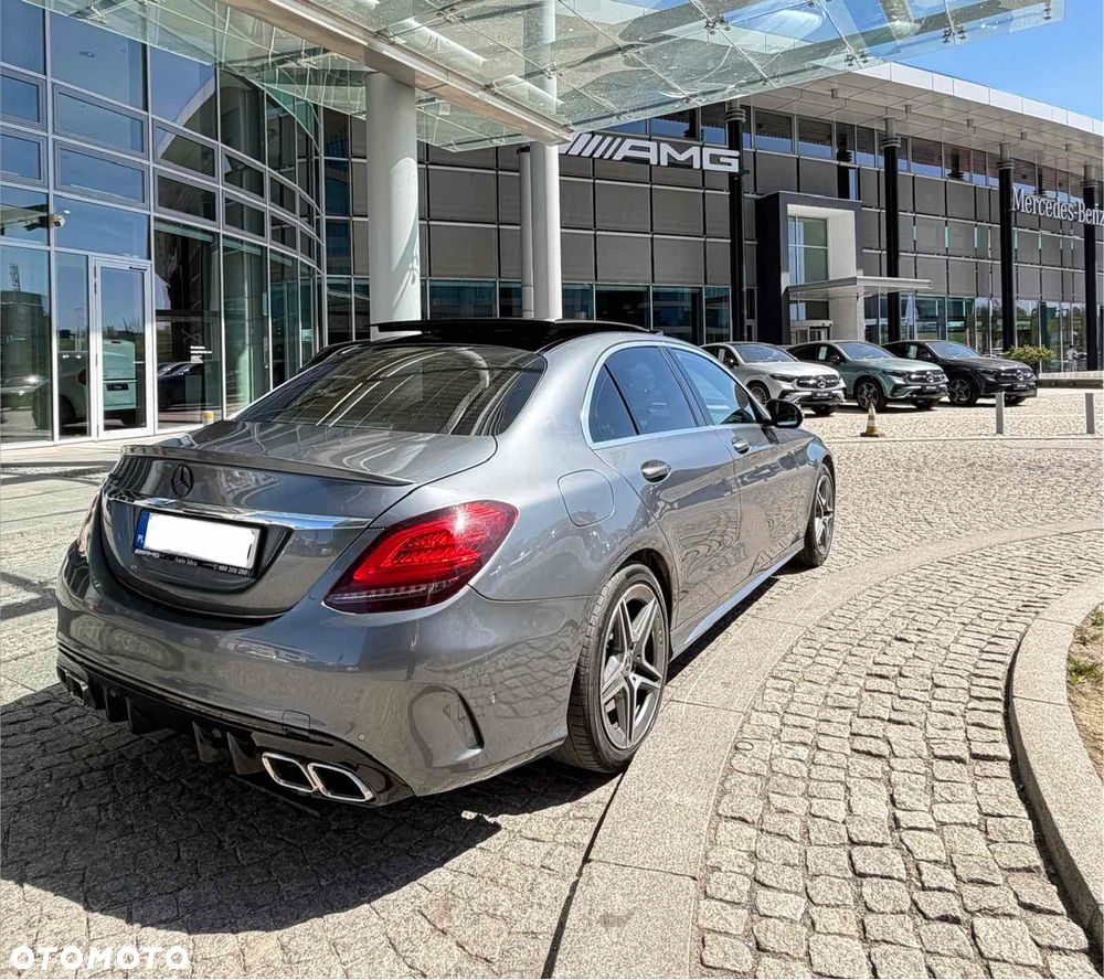 Mercedes-Benz Klasa C 300 d 4MATIC 9G-TRONIC - 32