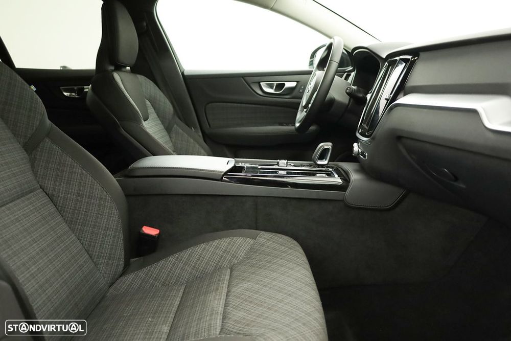 Volvo V60 2.0 T6 AWD TE Plus Bright - 19