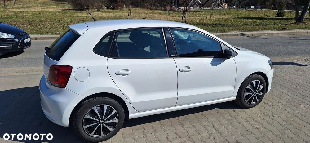 Volkswagen Polo 1.6 TDI DPF Highline - 6