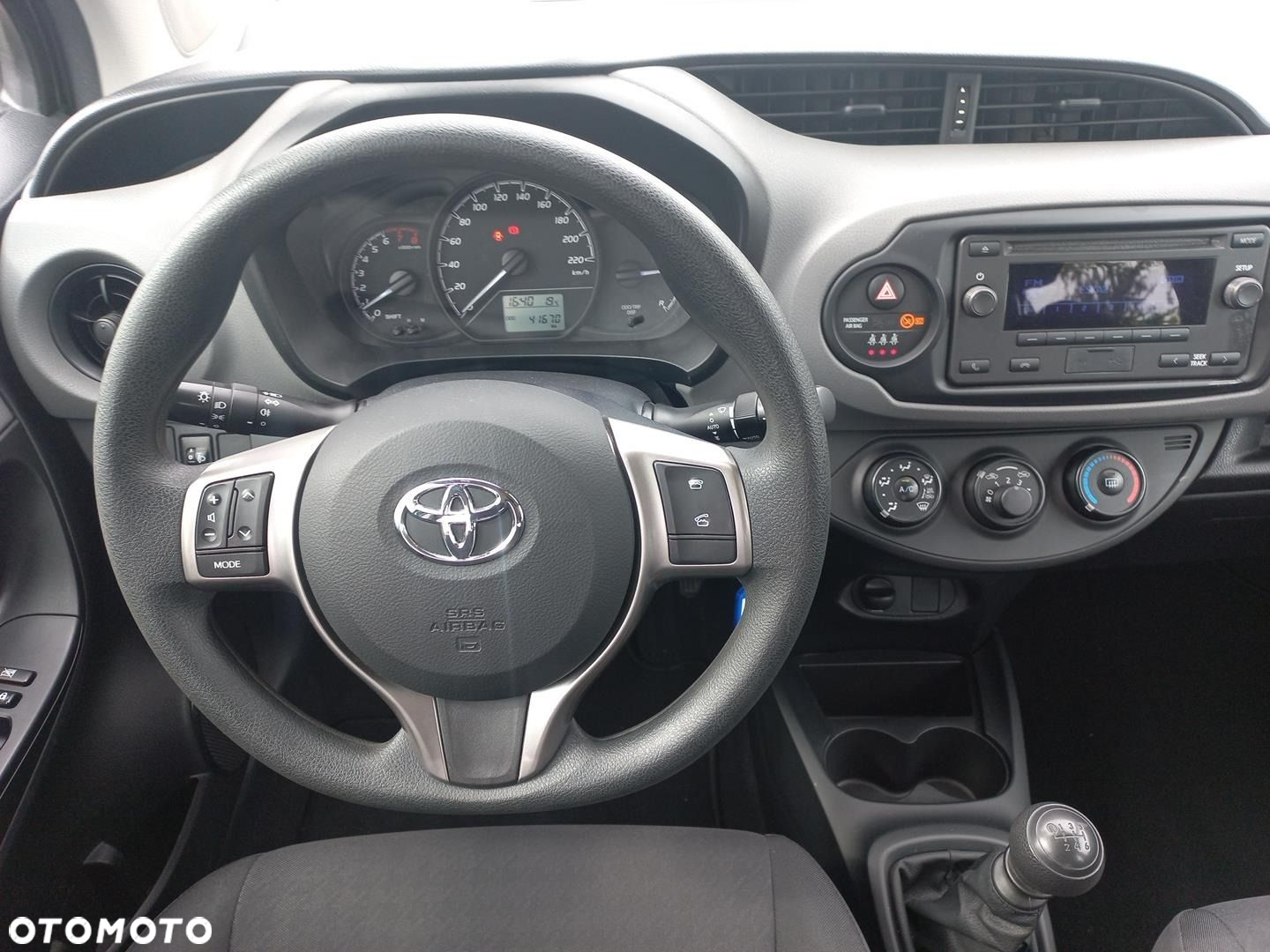Toyota Yaris - 16