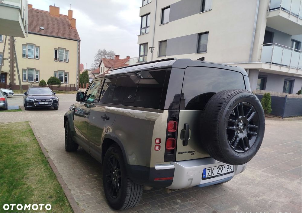 Land Rover Defender - 4
