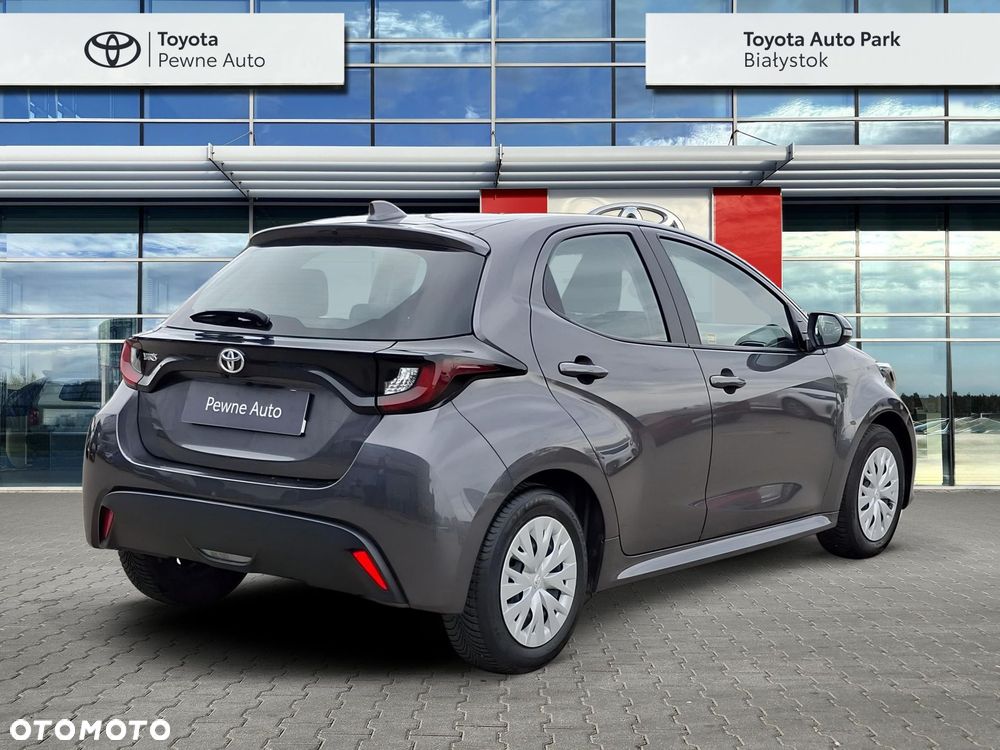 Toyota Yaris - 5