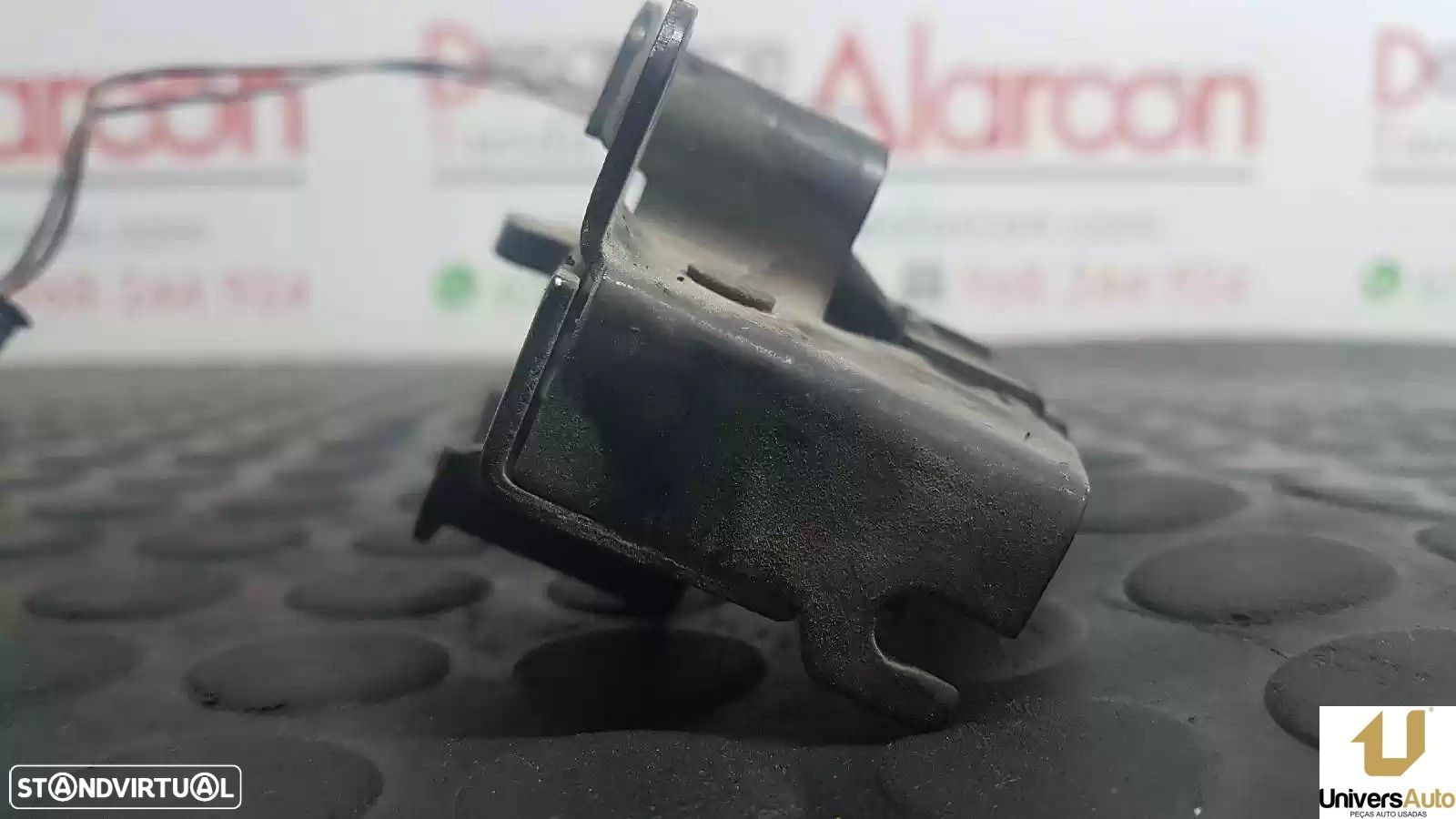 FECHADURA CAPÔ MERCEDES-BENZ CLASSE S 2002 -A2208800060 - 2