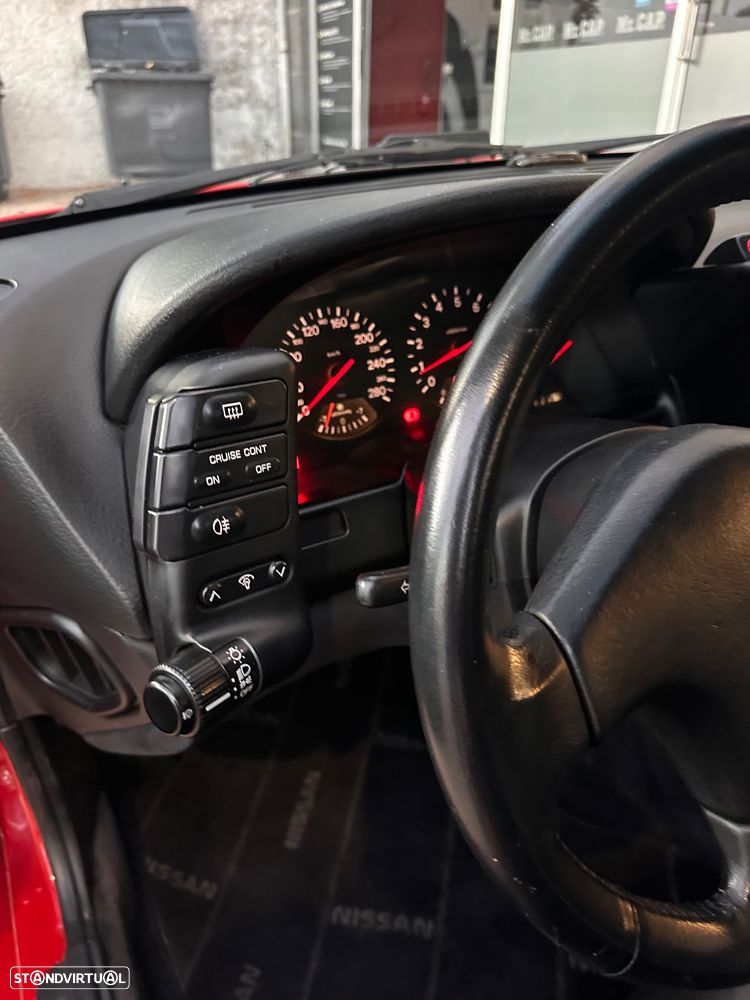 Nissan 300 ZX Biturbo - 24